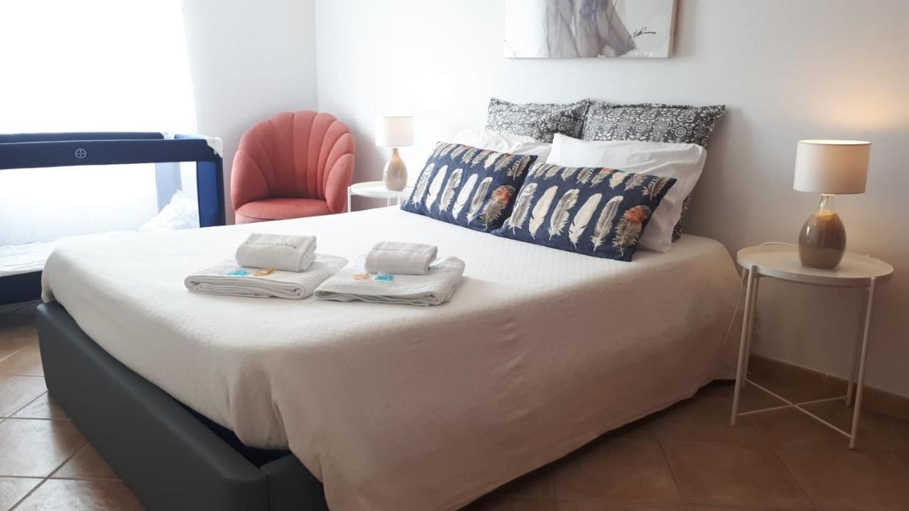 הוילה זמבוז'יירה דו מאר A Casinha Da Tita - Moradia Com Terraco מראה חיצוני תמונה
