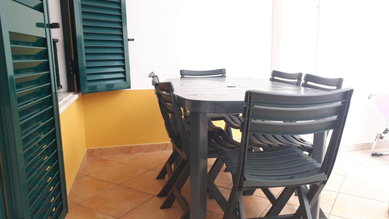 הוילה זמבוז'יירה דו מאר A Casinha Da Tita - Moradia Com Terraco מראה חיצוני תמונה