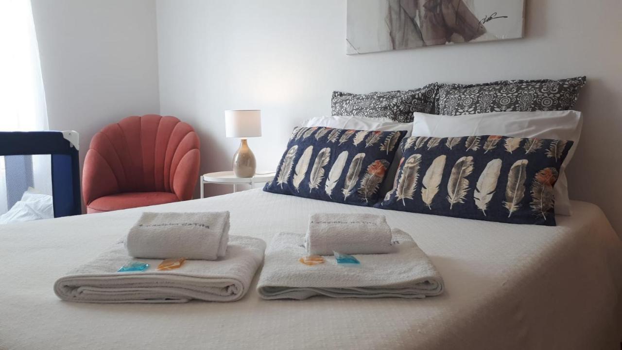 הוילה זמבוז'יירה דו מאר A Casinha Da Tita - Moradia Com Terraco מראה חיצוני תמונה