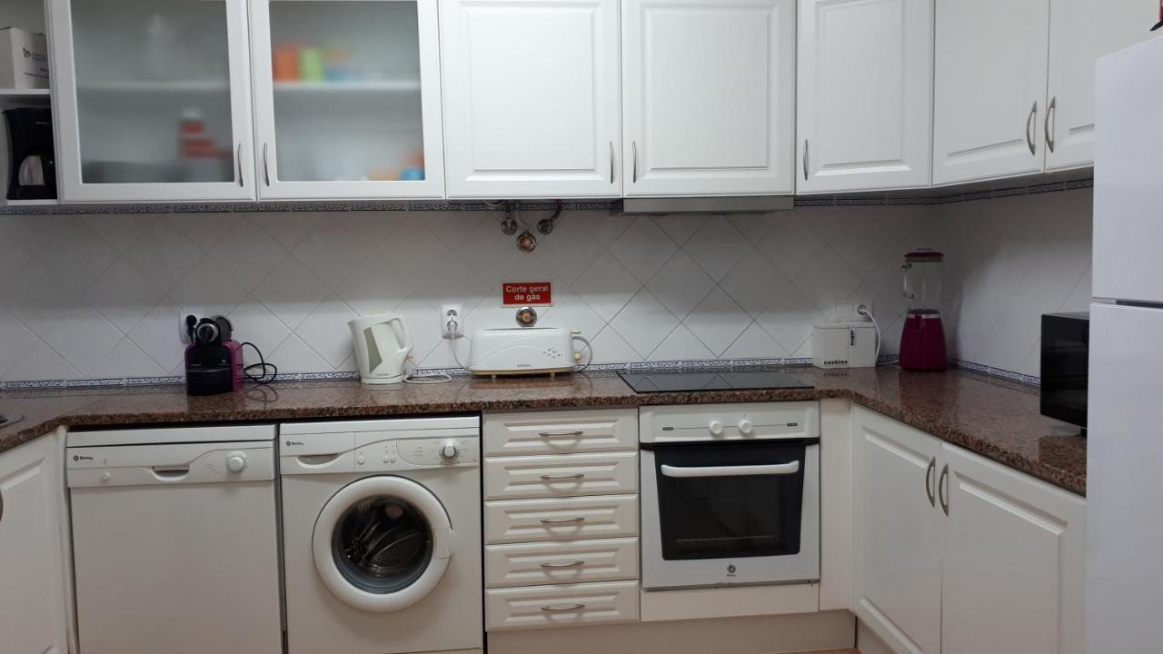 הוילה זמבוז'יירה דו מאר A Casinha Da Tita - Moradia Com Terraco מראה חיצוני תמונה